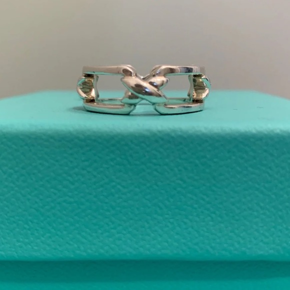 ✨SOLD✨ Tiffany & Co. X Link Ring - Size 7 - Picture 2 of 7